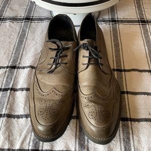 Men’s dress shoe size 11